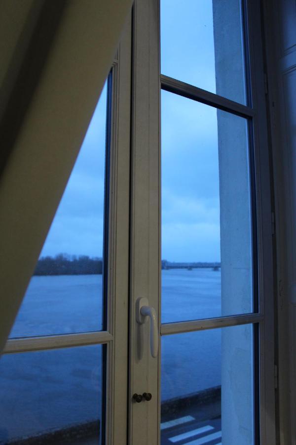 Appartement Vue Imprenable Sur La Loire !!! Saumur Exterior foto